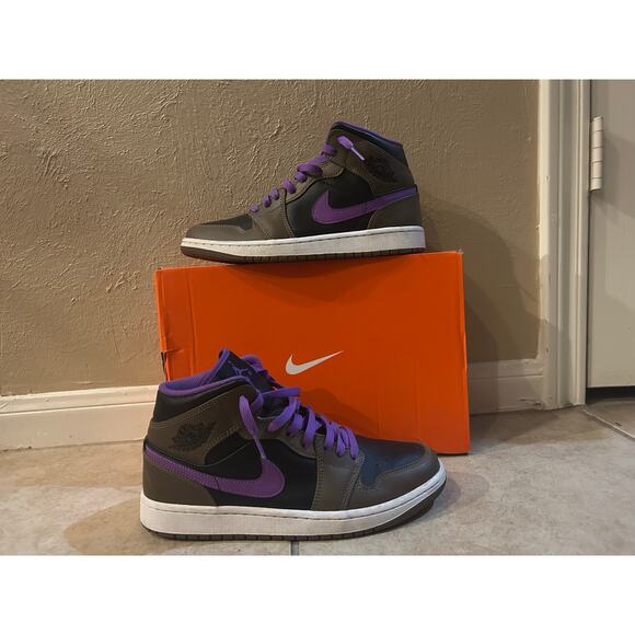 Air Jordan 1 Mid 'Palomino / Purple Mocha' main image 1